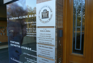 praxisschilder;firmenschilder;kanzleischilder;glasschilder;t�rschilder;arztschilder;wegweiser""