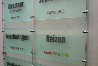 praxisschilder;firmenschilder;kanzleischilder;glasschilder;t�rschilder;arztschilder;wegweiser""