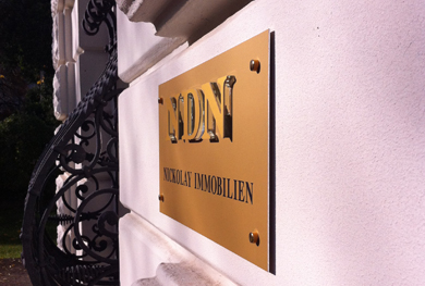 gravur;schildergravur;messingschilder;edelmetallschilder;edelstahlschild;luxusschild;edelschild;metallschild""